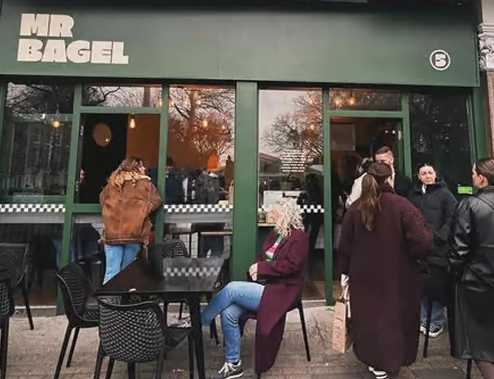 Mr. Bagel storefront