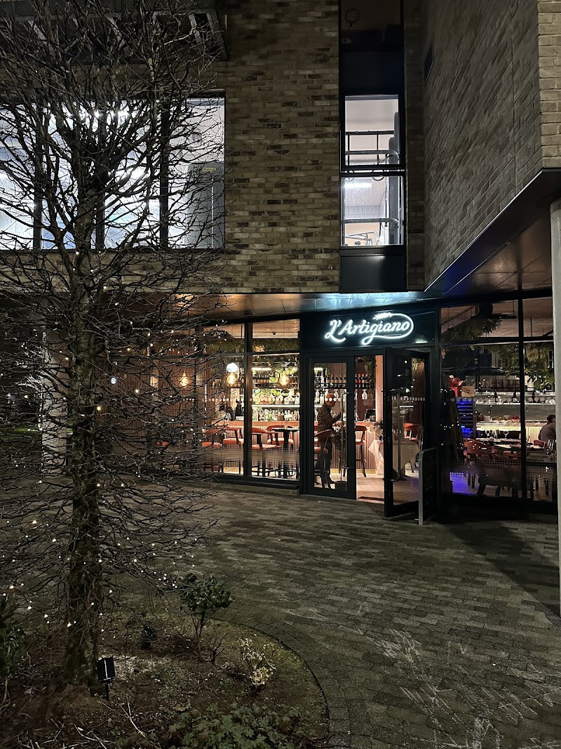 Lā Artigiano Manchester