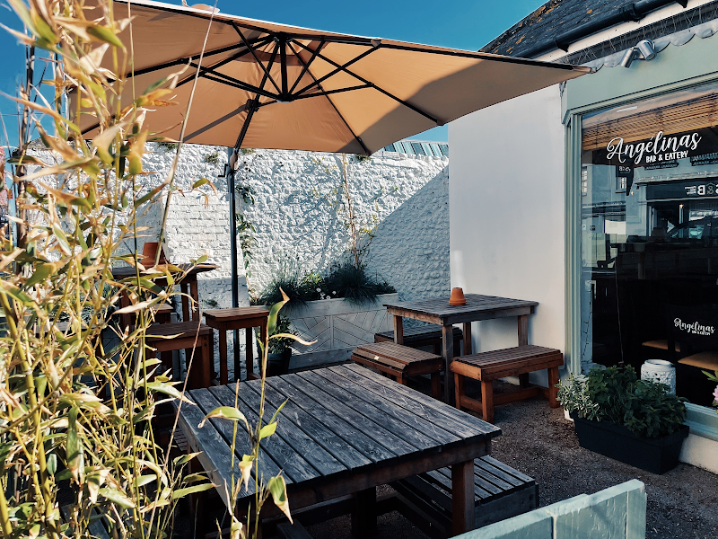 Angelina's Bar And Eatery